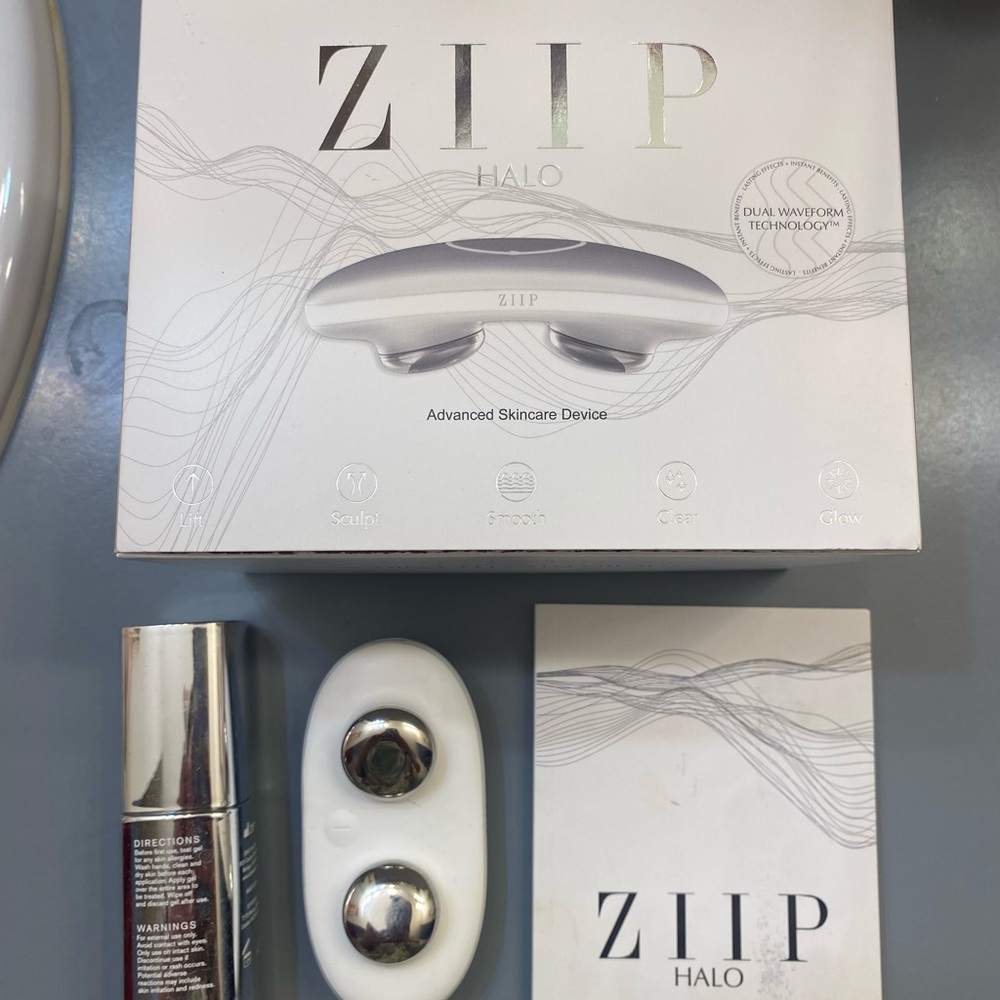 ZIIP Halo Skincare Device - Silver